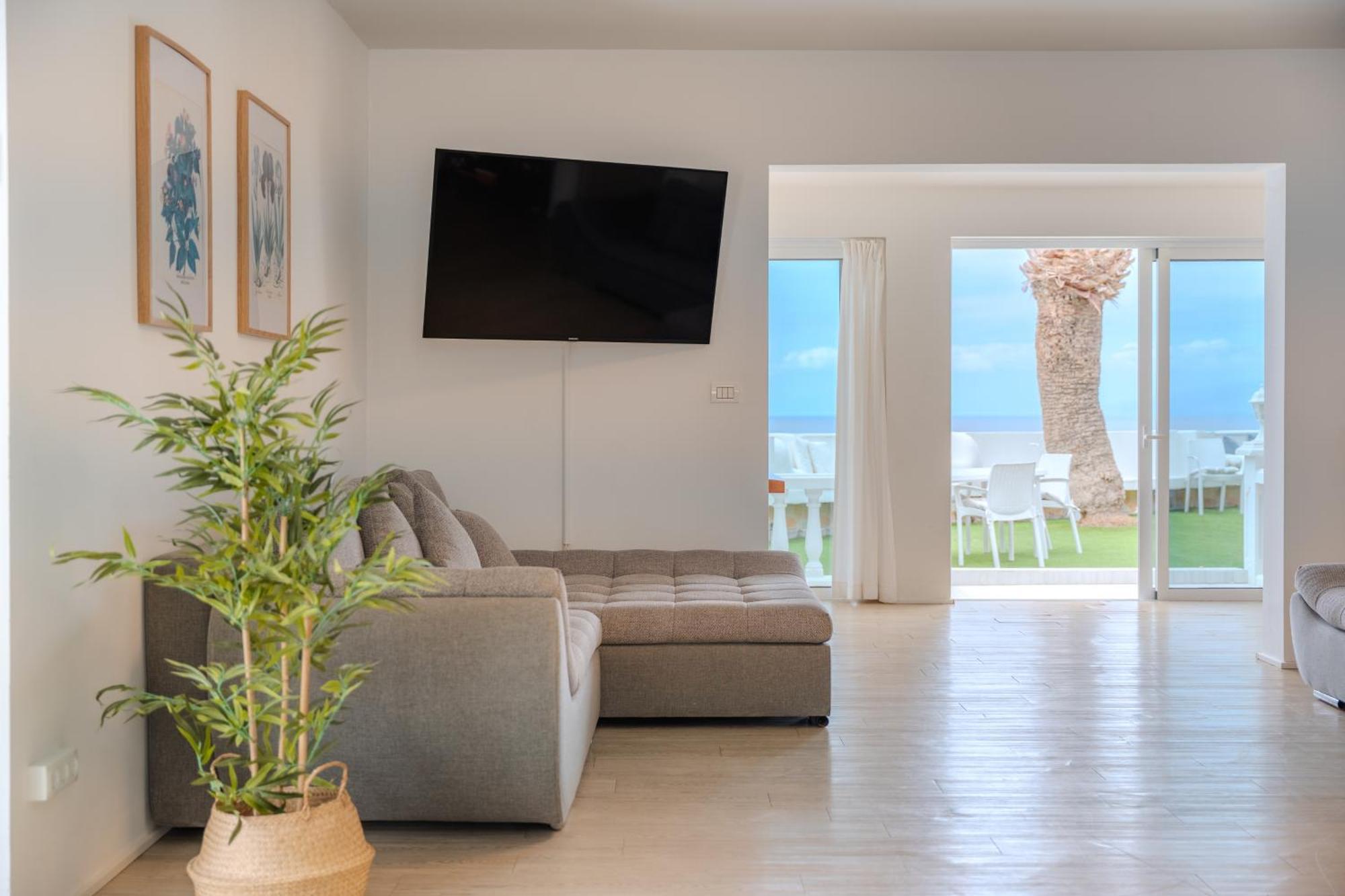 Villa Blanca カジャオ・サルバヘ エクステリア 写真