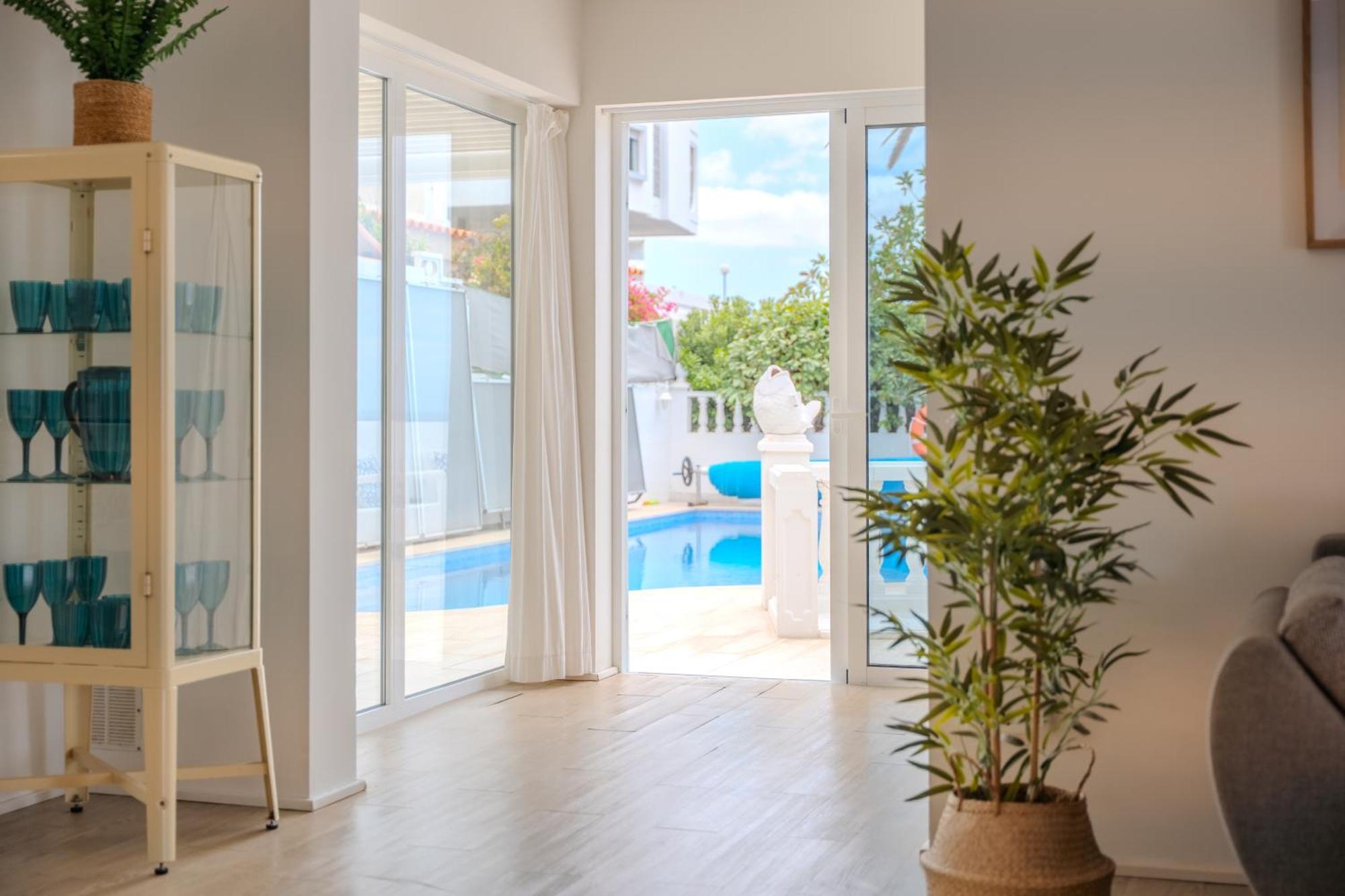 Villa Blanca カジャオ・サルバヘ エクステリア 写真