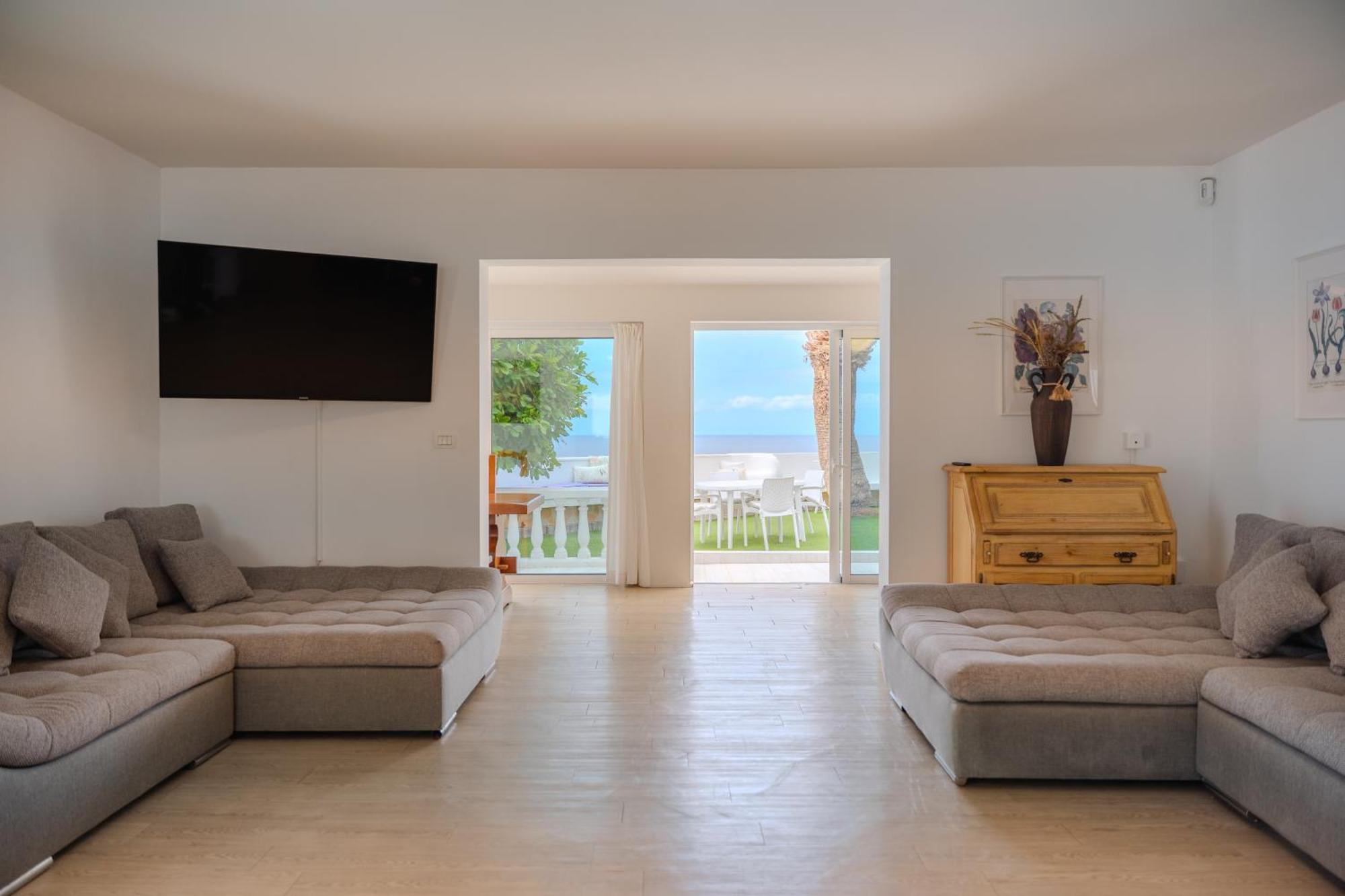 Villa Blanca カジャオ・サルバヘ エクステリア 写真